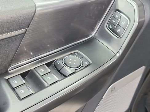 Used 2024 Ford F150 Lariat AWD/4WD image 39