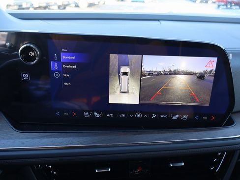 New 2026 Chevrolet Suburban High Country image 19