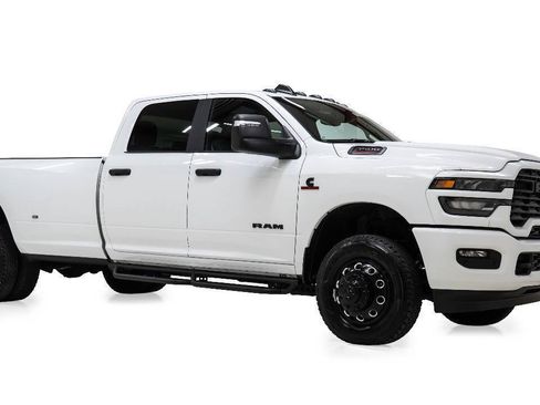 Used 2026 RAM 3500 Big Horn AWD/4WD image 1