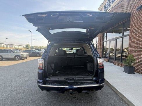 Used 2022 Toyota 4Runner Limited AWD/4WD image 13