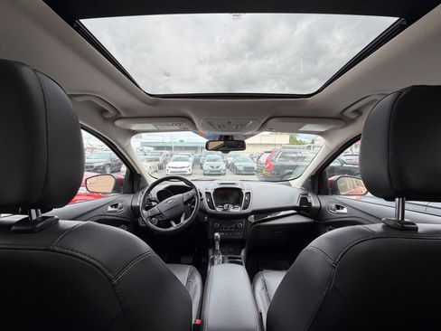 Used 2018 Ford Escape Titanium AWD/4WD image 37