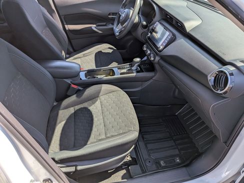 Used 2023 Nissan Kicks SV FWD image 32