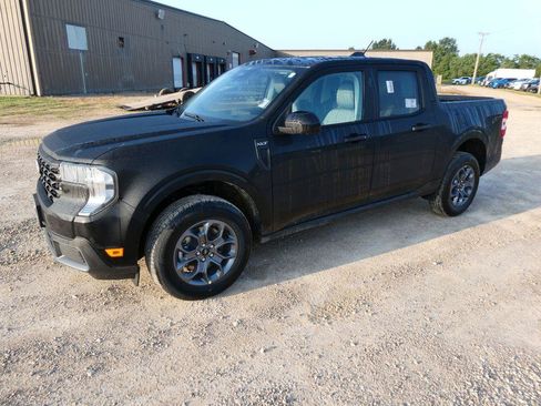 New 2026 Ford Maverick XLT w/ Equipment Group 301A AWD/4WD image 9