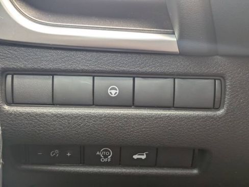 Used 2024 Nissan Rogue SV w/ SV Premium Package FWD image 24