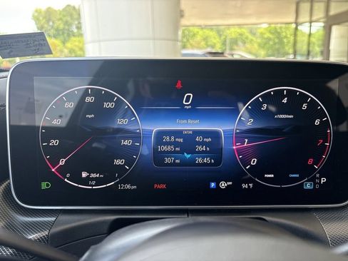 Used 2025 Mercedes-Benz C 300 4MATIC Sedan image 11