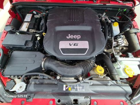 Used 2018 Jeep Wrangler Unlimited Sport S AWD/4WD image 20