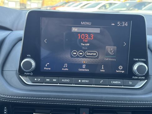 Used 2021 Nissan Rogue SL image 18