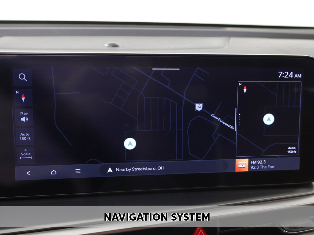Used 2024 Kia Sorento S w/ Panoramic Sunroof Package FWD image 3
