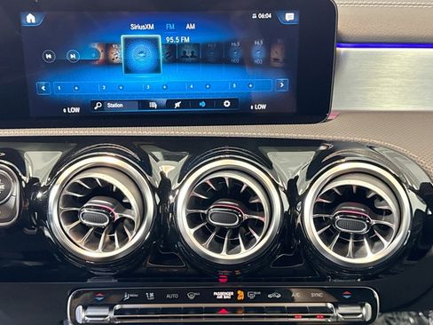 Certified 2023 Mercedes-Benz CLA 250 w/ Premium Package image 15