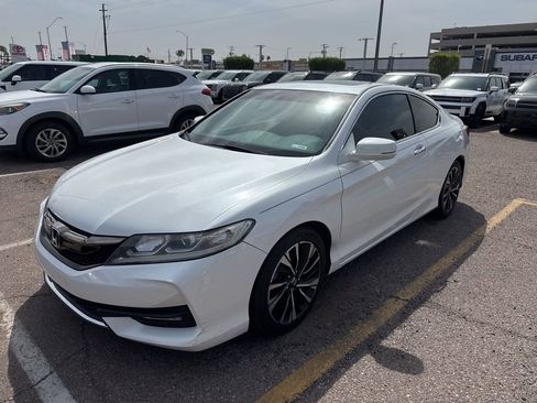 Used 2016 Honda Accord EX image 2