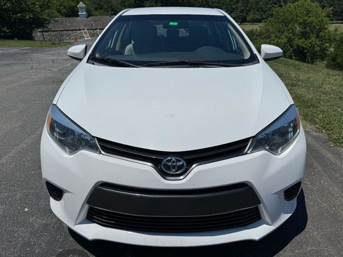 Used 2016 Toyota Corolla LE FWD image 18