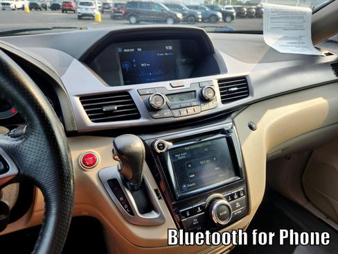 Used 2014 Honda Odyssey Touring Elite image 4