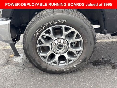 Used 2021 Ford F250 Lariat w/ Lariat Ultimate Package image 9