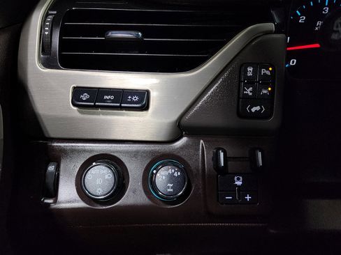 Used 2020 GMC Yukon XL Denali w/ Denali Ultimate Package image 47