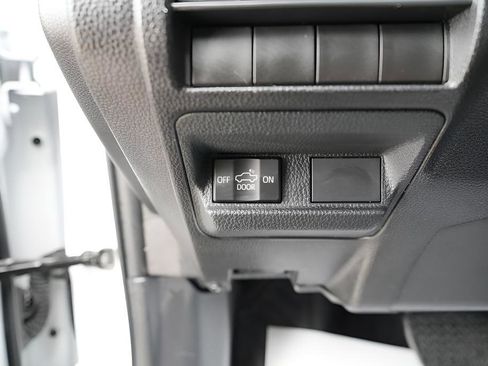 Used 2024 Toyota Tacoma SR5 AWD/4WD image 25