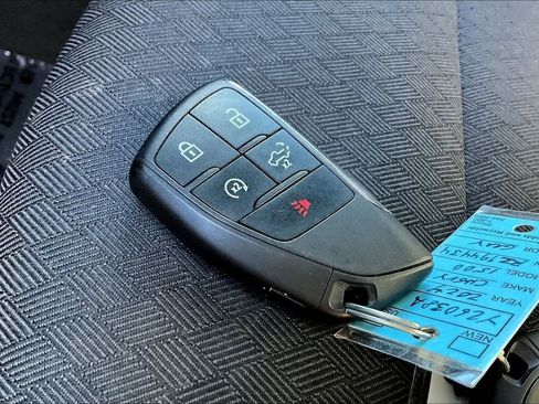 Used 2024 Chevrolet Silverado 1500 Custom image 10