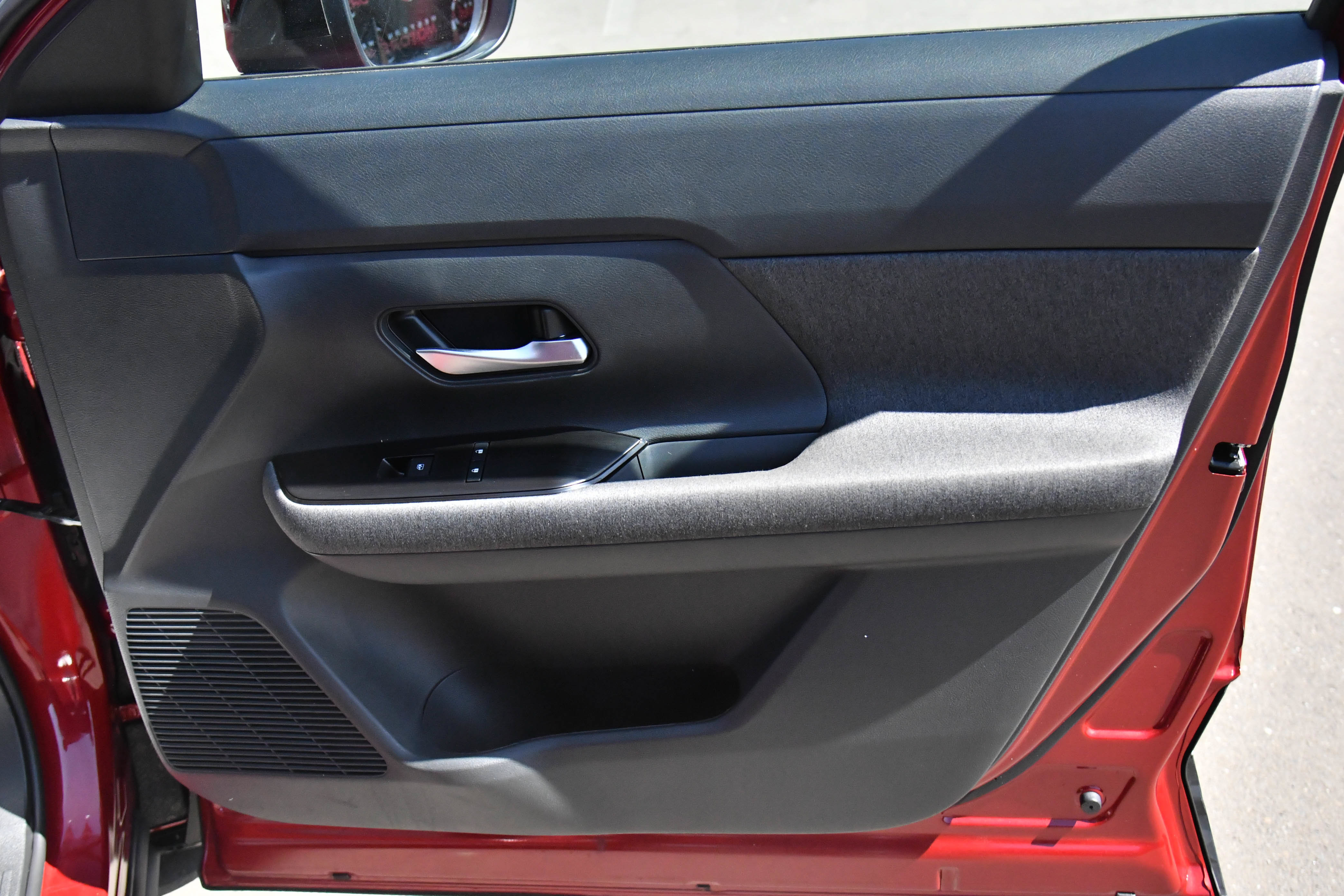 Used 2026 Nissan Kicks SV FWD image 43