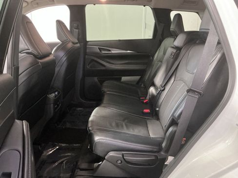 Used 2023 INFINITI QX60 Luxe image 26