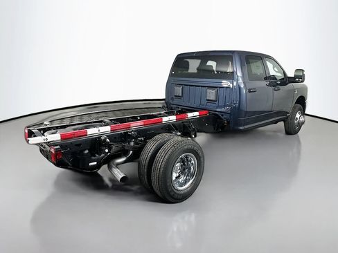 New 2026 RAM 3500 Tradesman w/ Chrome Appearance Group A RWD image 7