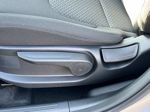 New 2025 Kia Sportage LX image 21