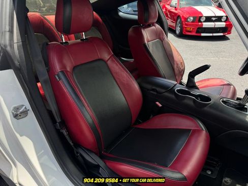 Used 2019 Ford Mustang GT w/ Black Accent Package RWD image 19