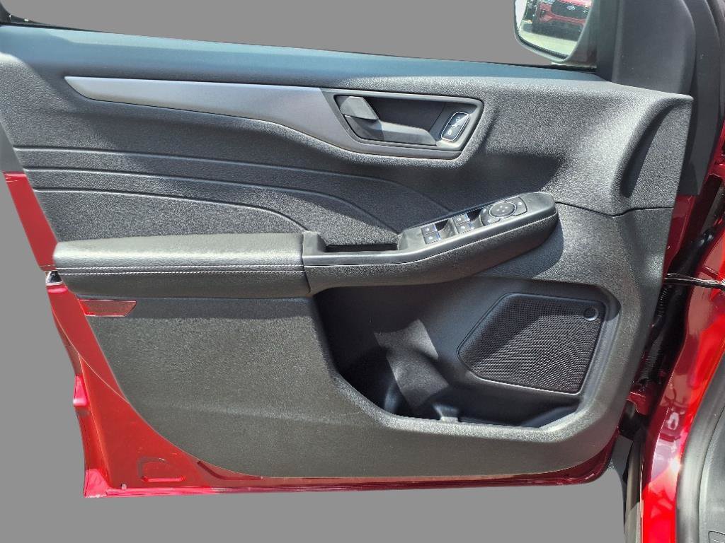 New 2025 Ford Escape Active w/ Tech Pack #1 AWD/4WD image 17