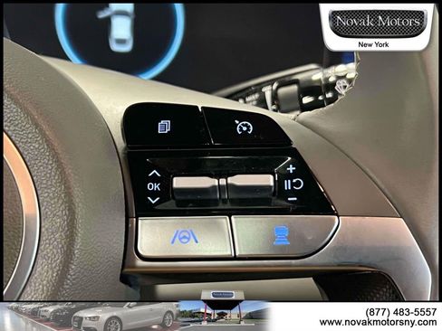 Used 2023 Hyundai Elantra SEL w/ Convenience Package image 22