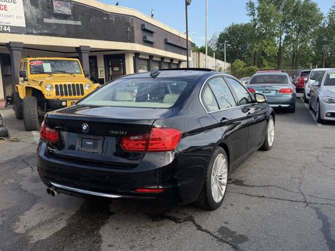 Used 2013 BMW 328i xDrive Sedan AWD/4WD image 9