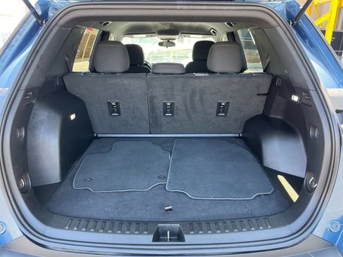 Used 2025 Chevrolet Equinox LT FWD image 35