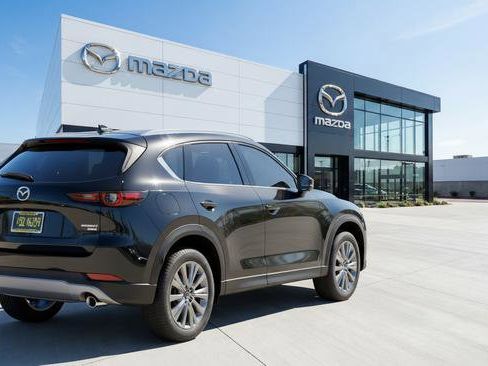 New 2025 MAZDA CX-5 Signature image 7