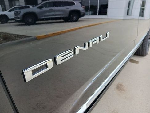 New 2026 GMC Yukon XL Denali w/ Sun & Power Step Package AWD/4WD image 41