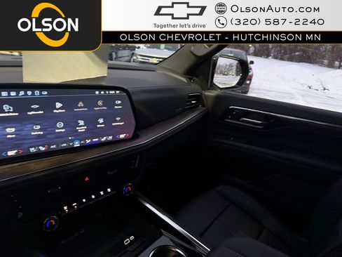 Certified 2025 Chevrolet Suburban High Country image 22