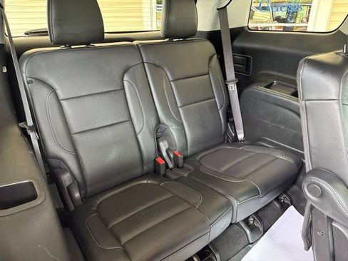 Used 2017 GMC Acadia SLT AWD/4WD image 29