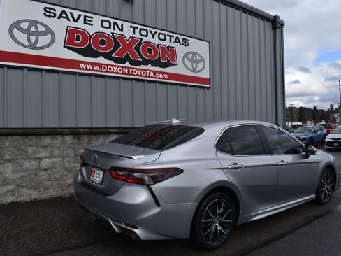 Certified 2023 Toyota Camry SE image 5