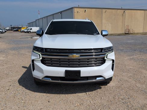 Used 2023 Chevrolet Suburban Premier AWD/4WD image 9