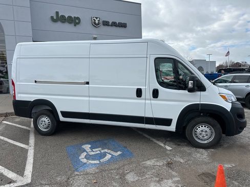 New 2026 RAM ProMaster 2500 image 38