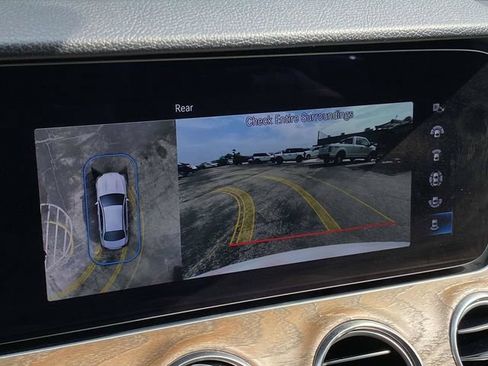 Used 2021 Mercedes-Benz E 350 Sedan image 28