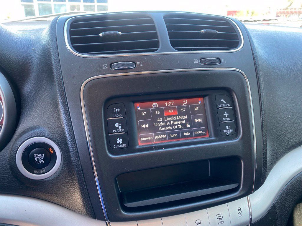 Used 2015 Dodge Journey SXT w/ Flexible Seating Group FWD image 21