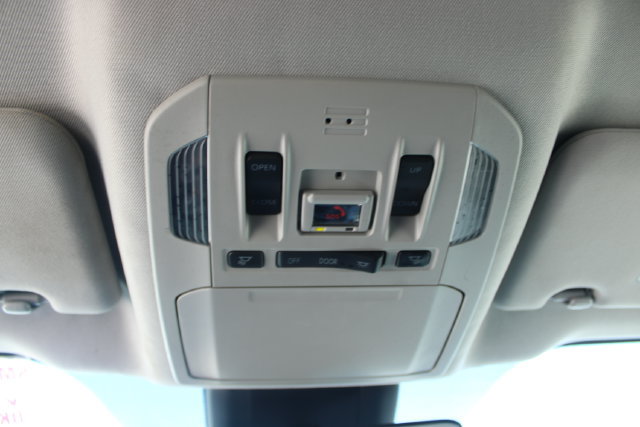 Used 2023 Toyota Highlander Limited FWD image 18