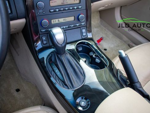 Used 2008 Chevrolet Corvette Convertible w/ Preferred Equipment Group RWD image 20