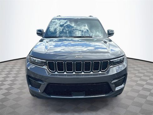 New 2025 Jeep Grand Cherokee Laredo X image 2