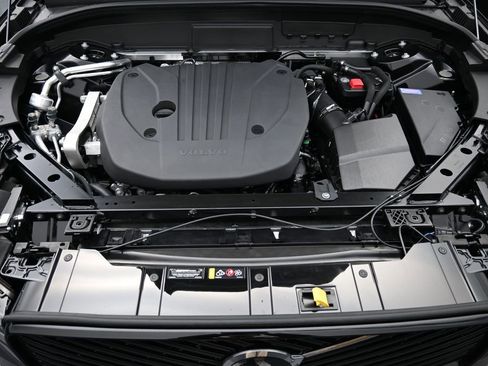 New 2026 Volvo XC60 B5 Core w/ Climate Package image 13