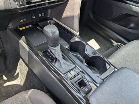 Used 2025 Toyota Camry LE FWD image 21