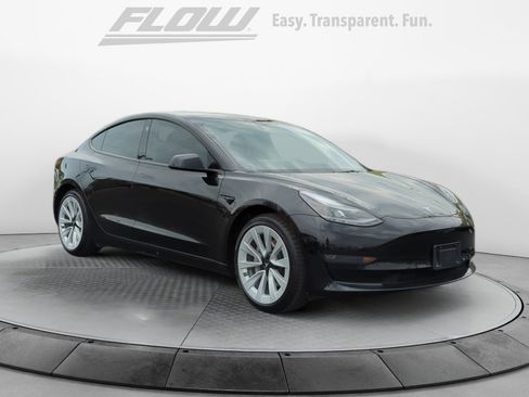 Used 2022 Tesla Model 3 Long Range image 1