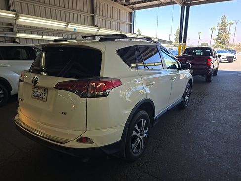Used 2018 Toyota RAV4 LE w/ All Weather Liner Package FWD image 4