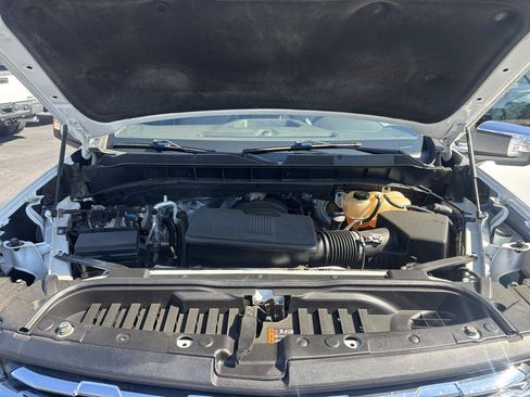 Used 2019 Chevrolet Silverado 1500 LTZ AWD/4WD image 16