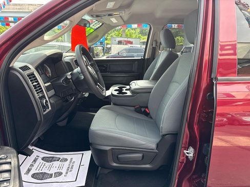 Used 2019 RAM 1500 Express w/ Express Value Package AWD/4WD image 10
