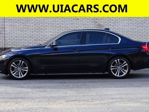 Used 2017 BMW 330i xDrive Sedan AWD/4WD image 7
