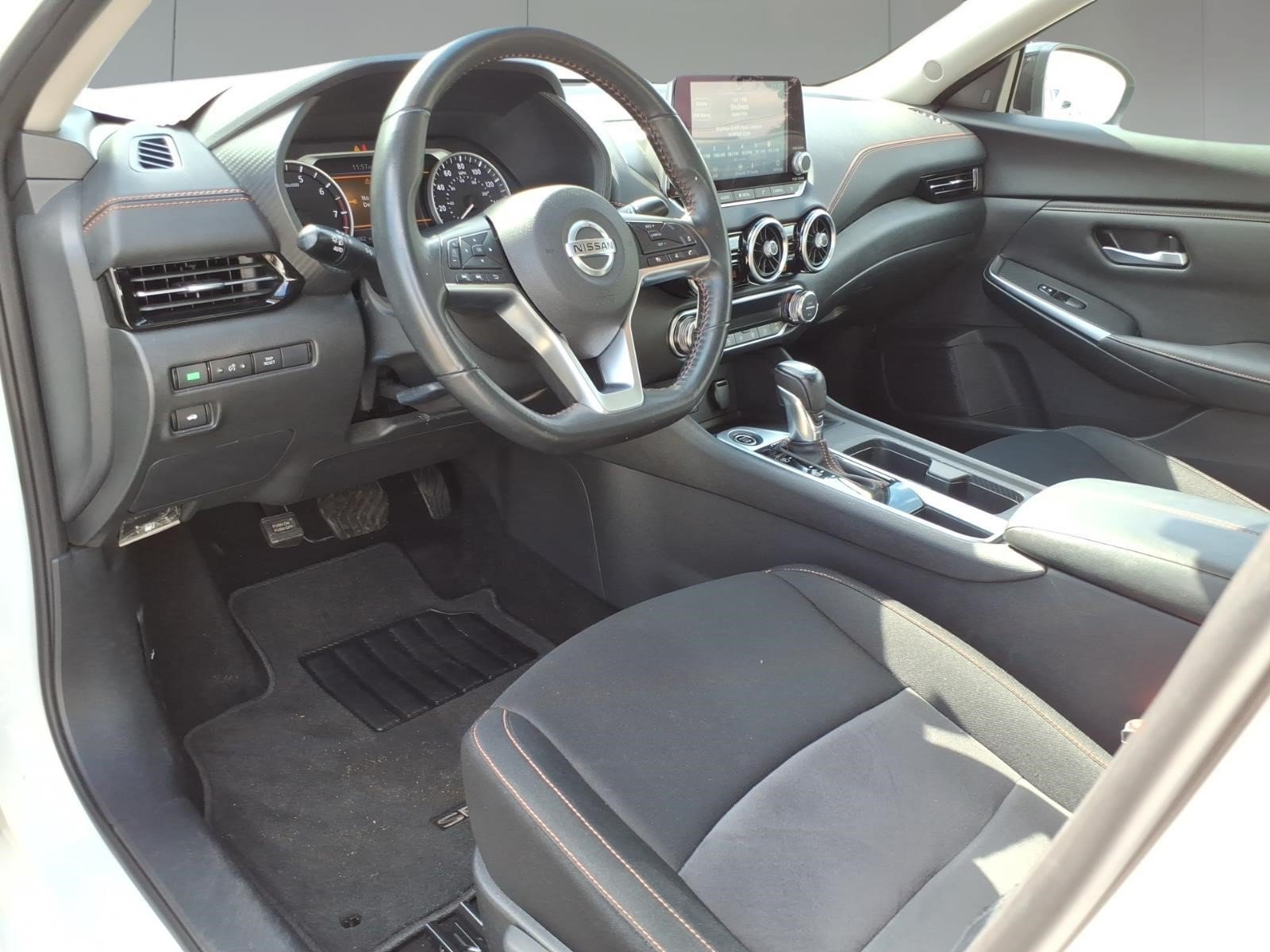 Used 2023 Nissan Sentra SR w/ Midnight Edition Package FWD image 11