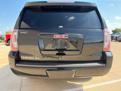 Used 2020 GMC Yukon XL SLT AWD/4WD image 4